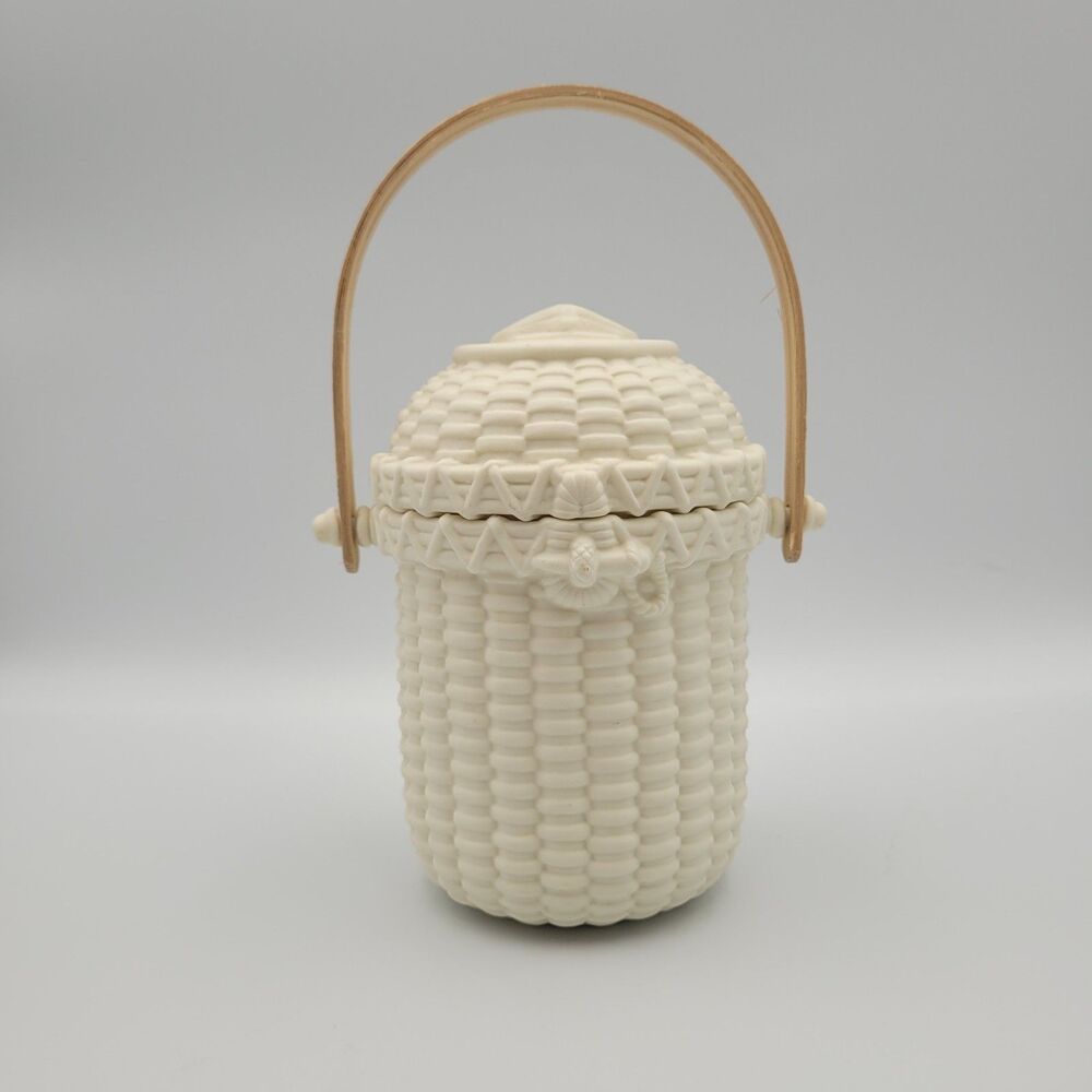 VTG Partylite Nantucket Basket Weave Porcelain Bisque LED Candle Holder Seashell